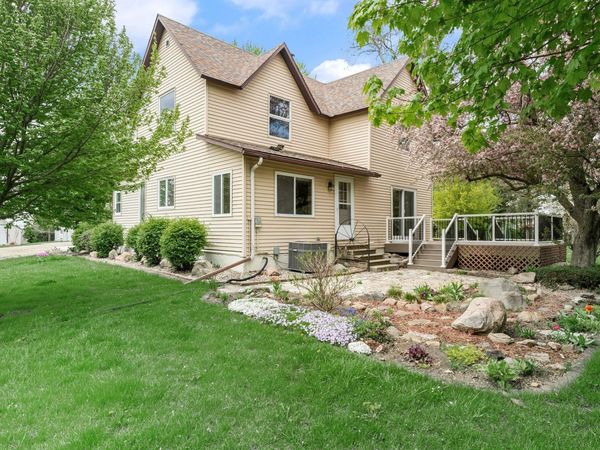 21443 160th Street , New Richland, MN 56072