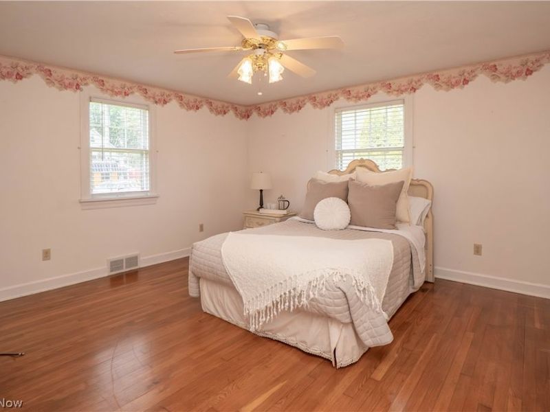 215 Lake Avenue NE, Hartville, OH 44632 Photo 26