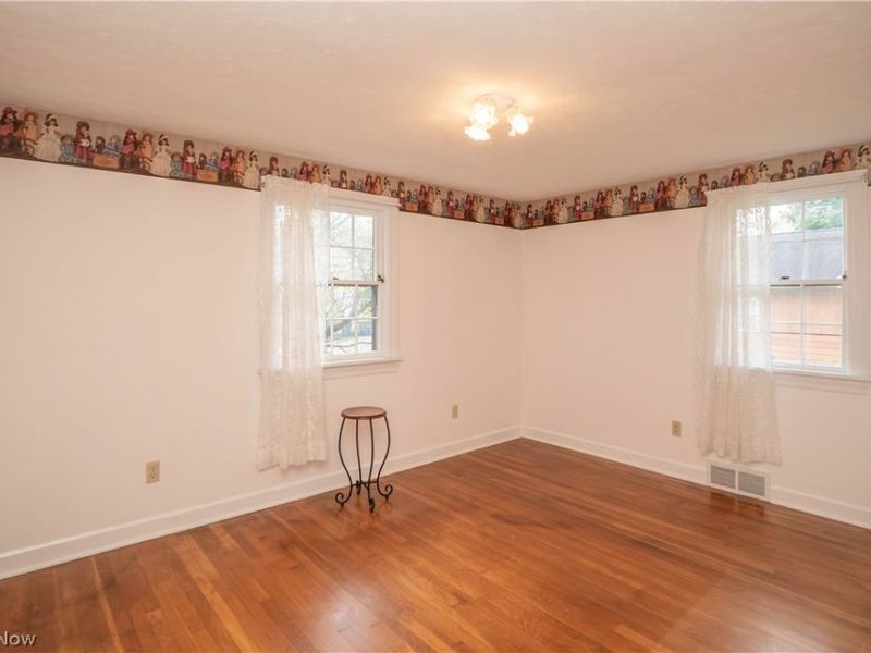 215 Lake Avenue NE, Hartville, OH 44632 Photo 29