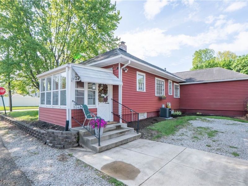 215 Lake Avenue NE, Hartville, OH 44632 Photo 36
