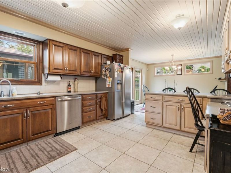 5133 Seaview Circle NW, Canton, OH 44708 Photo 12