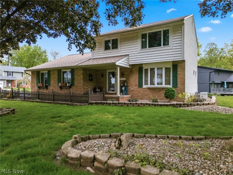 5133 Seaview Circle NW, Canton, OH 44708 Photo 2
