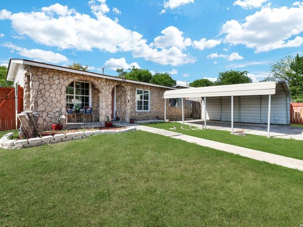 538 GOLDEN CROWN DR, San Antonio, TX 78223