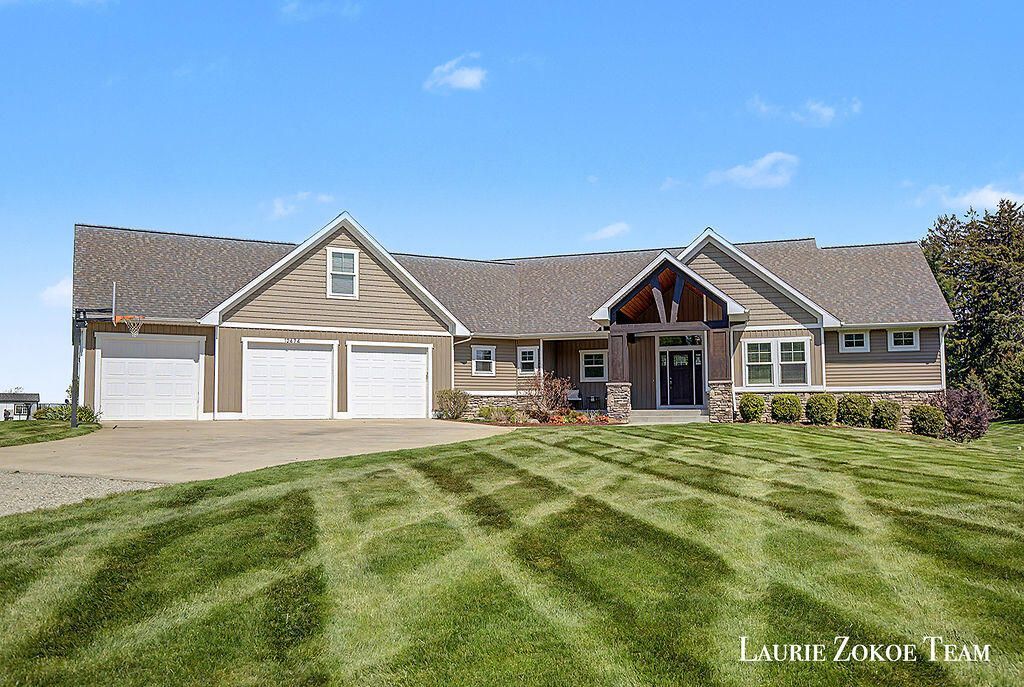 12474 64th Avenue, Allendale, MI 49401 Main Photo
