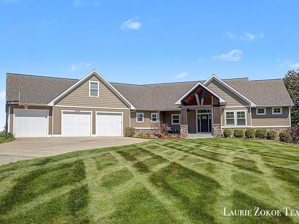 12474 64th Avenue, Allendale, MI 49401
