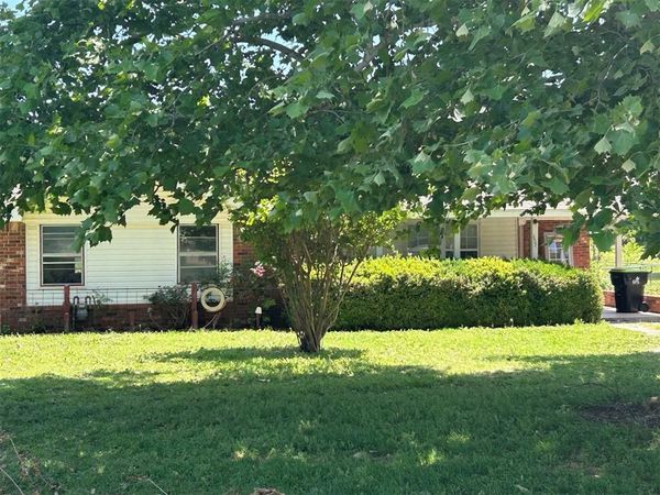 404 S Fox Street, Wayne, OK 73095