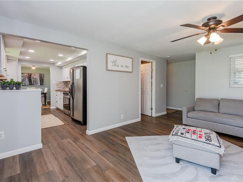 7148 Troy Pike, Huber Heights, OH 45424 Photo 9