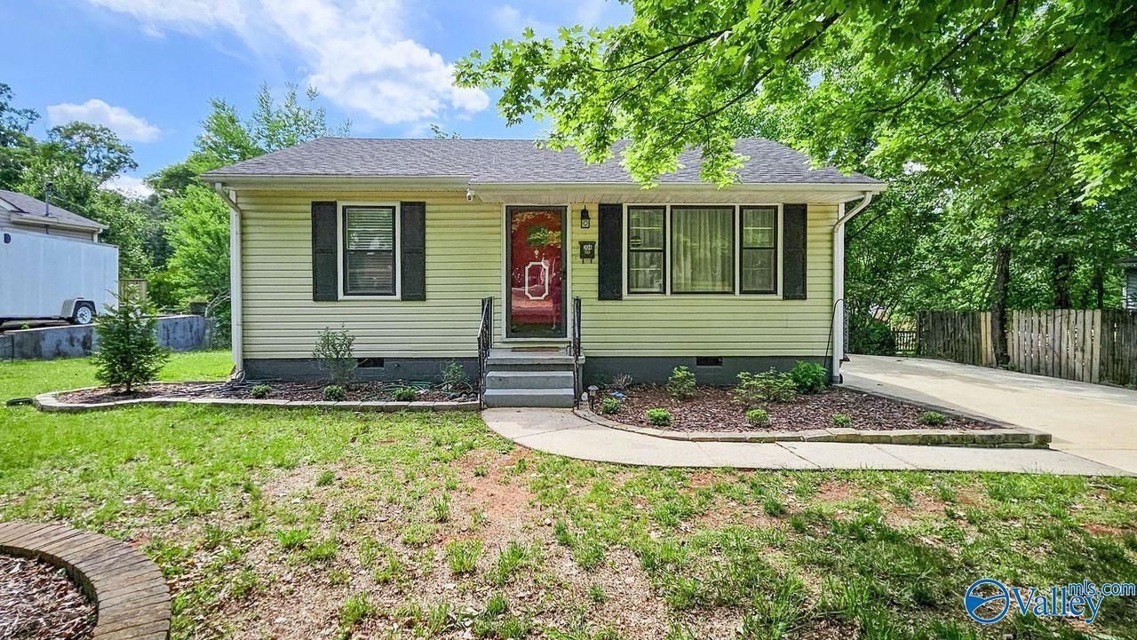 304 Hoffman Street, Athens, AL 35611 Main Photo