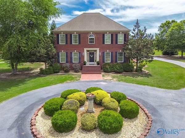 1300 Byrd Road, Hartselle, AL 35640