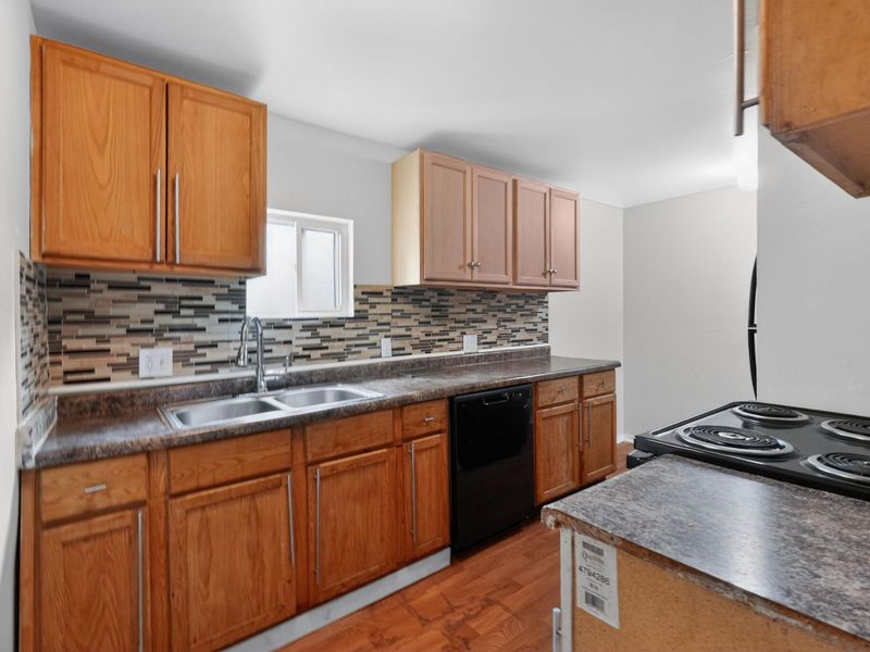 2468 Mcguffey Road , Columbus, OH 43211 Photo 15