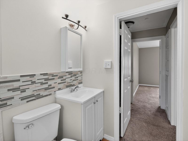 2468 Mcguffey Road , Columbus, OH 43211 Photo 19