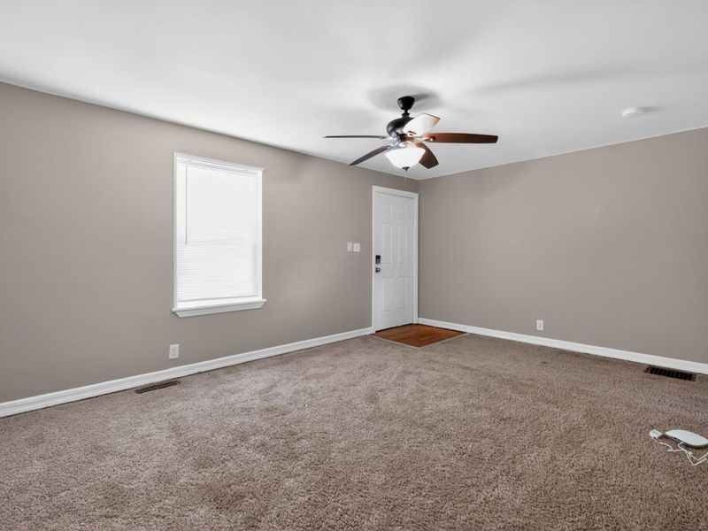 2468 Mcguffey Road , Columbus, OH 43211 Photo 9