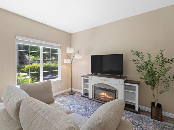 4200 E Commerce Way #2414, Unit 2414, Sacramento, CA 95834