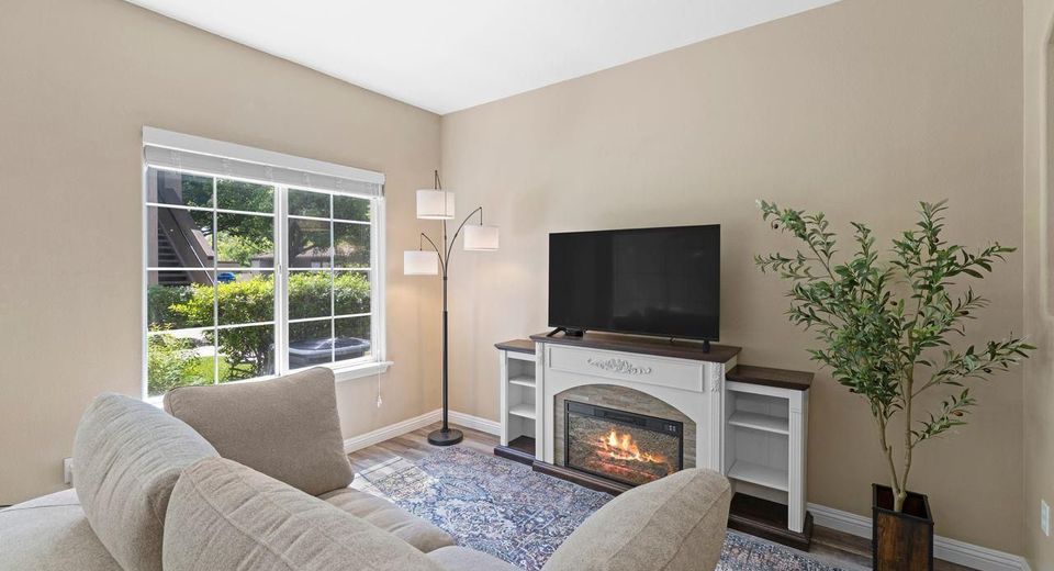 4200 E Commerce Way #2414, Unit 2414, Sacramento, CA 95834 Photo
