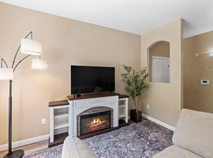4200 E Commerce Way #2414, Unit 2414, Sacramento, CA 95834 Photo