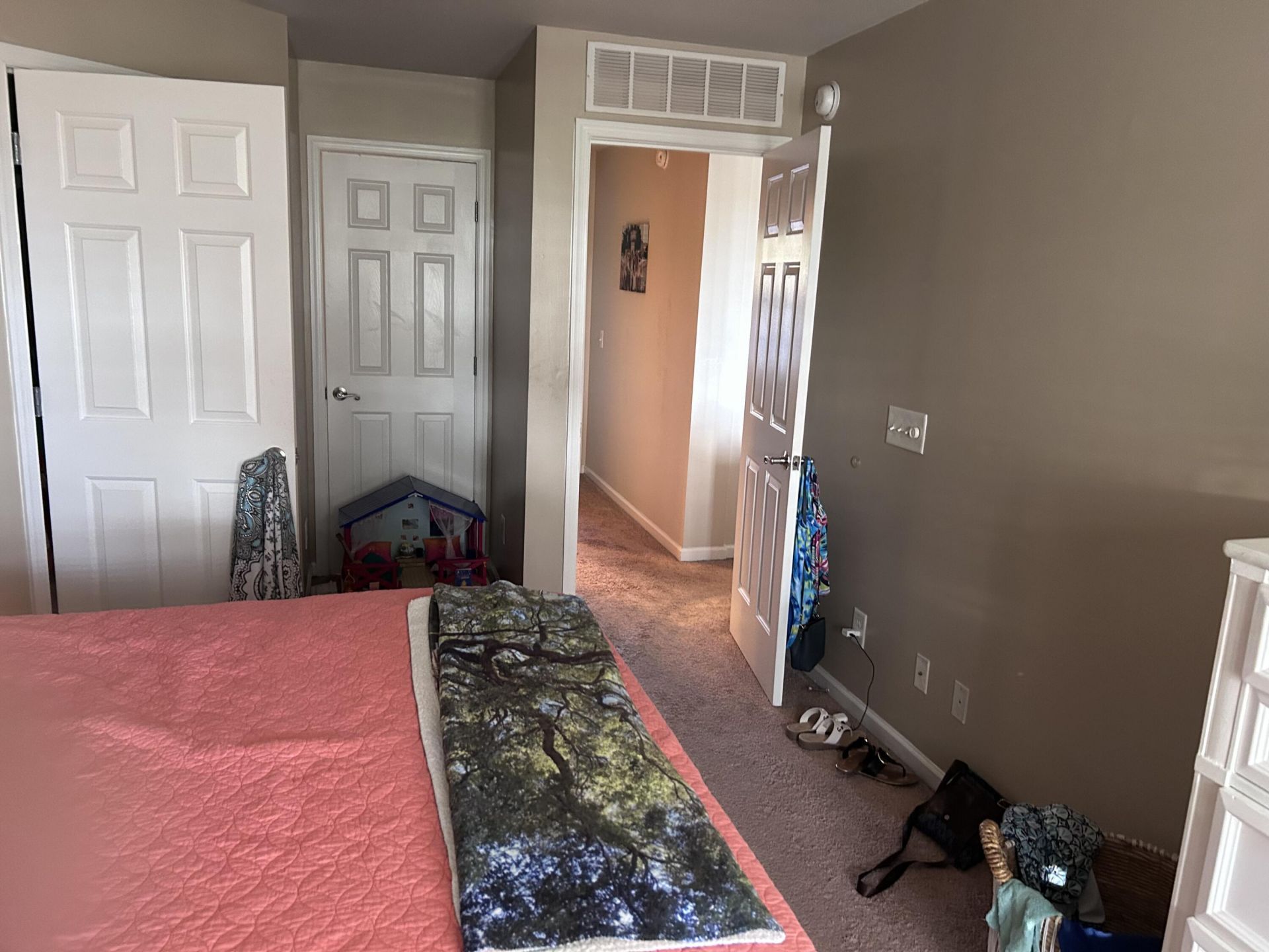 2262 Folly Road Photo 8