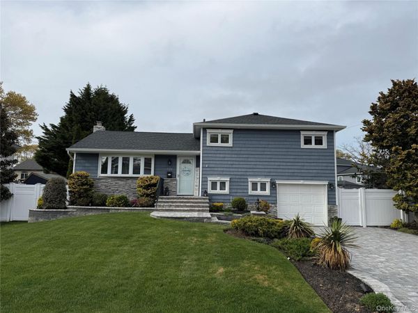 126 Henry Street, Massapequa, NY 11758