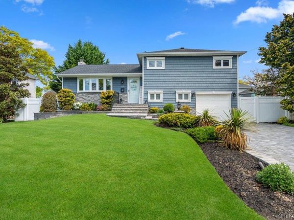 126 Henry Street, North Massapequa, NY 11758