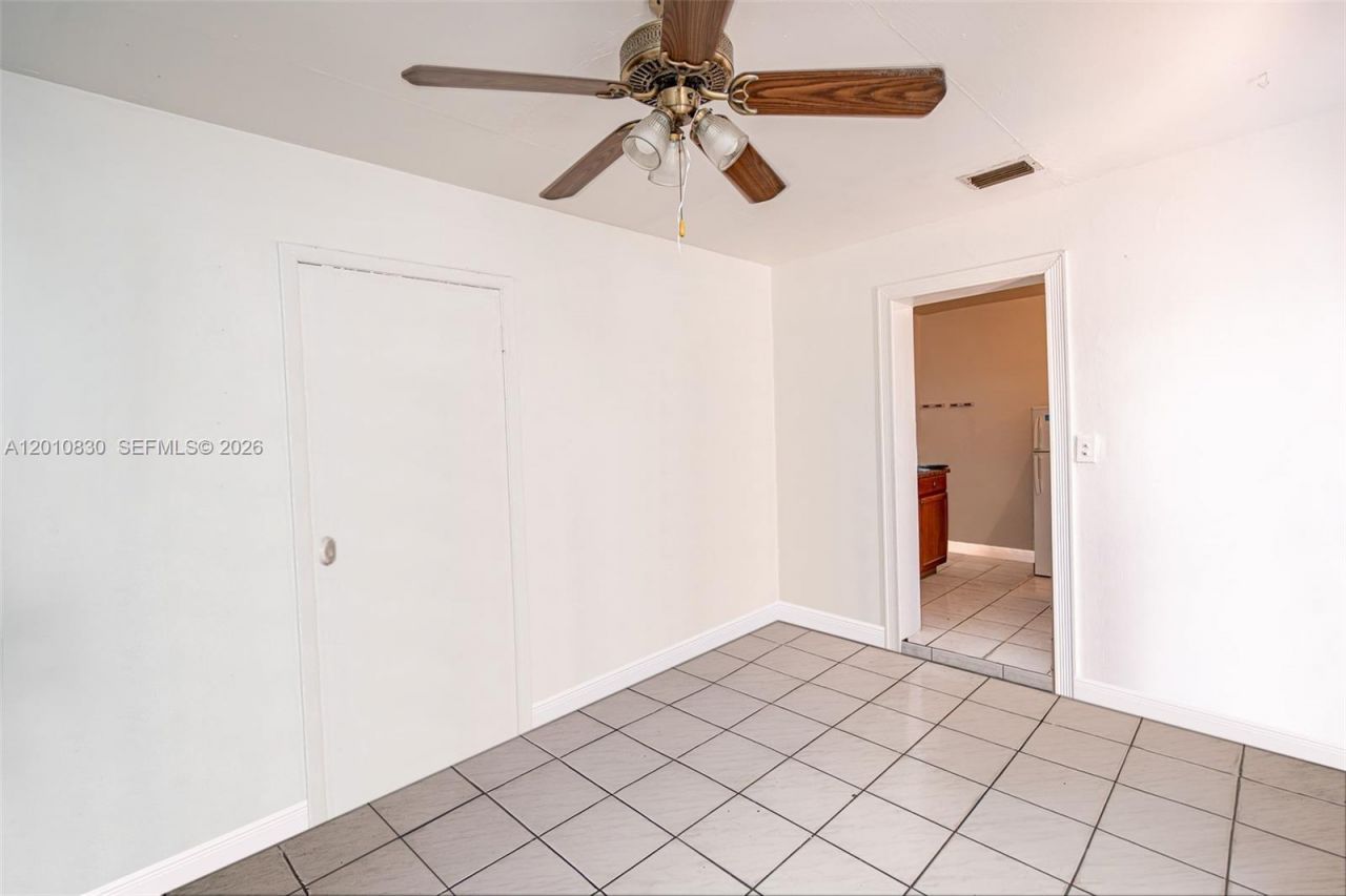 18010 NW 48th Ct, Miami Gardens, FL 33055 Photo