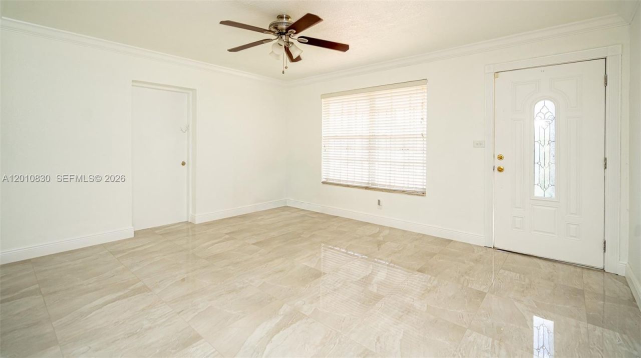 18010 NW 48th Ct, Miami Gardens, FL 33055 Photo