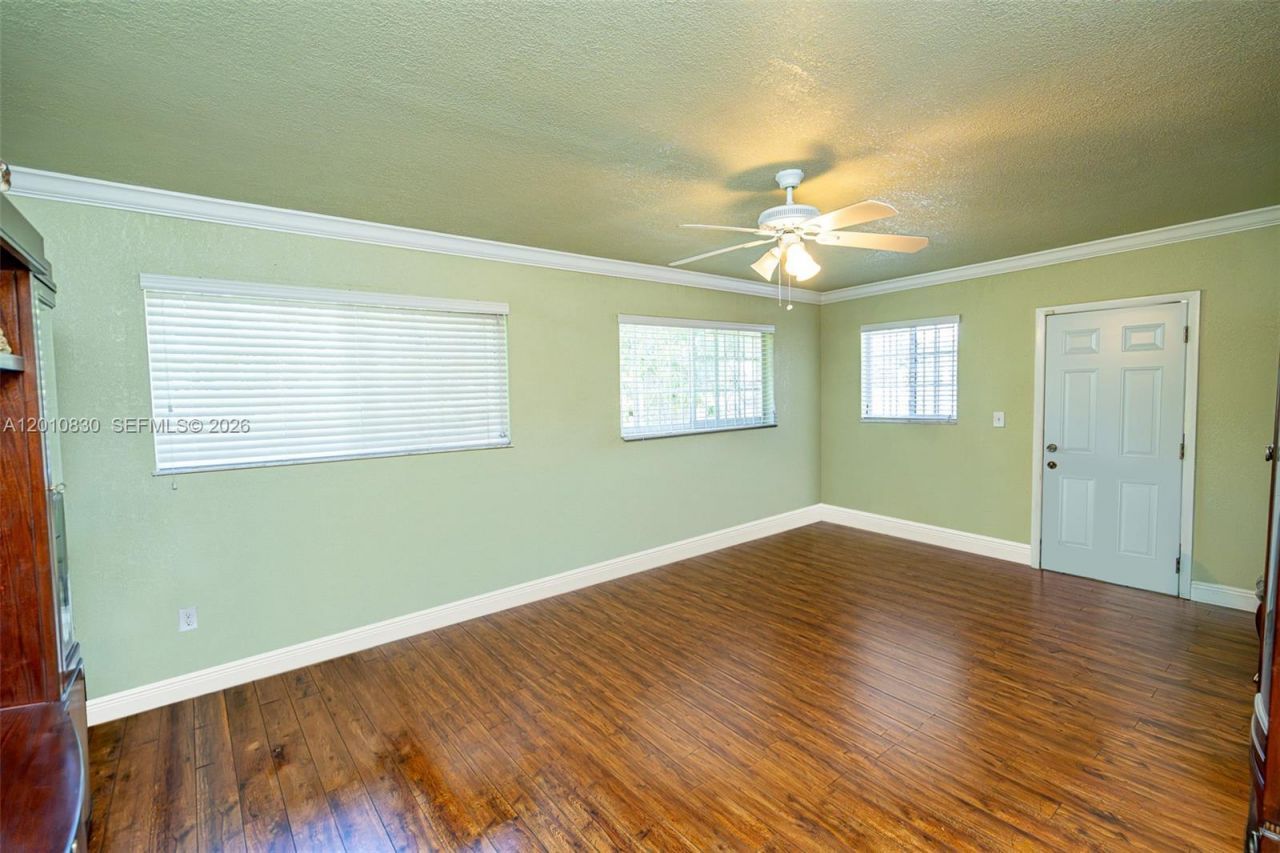 18010 NW 48th Ct, Miami Gardens, FL 33055 Photo