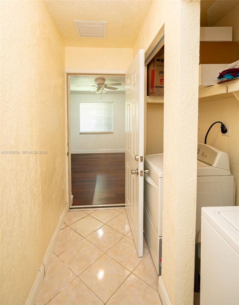 18010 NW 48th Ct, Miami Gardens, FL 33055 Photo