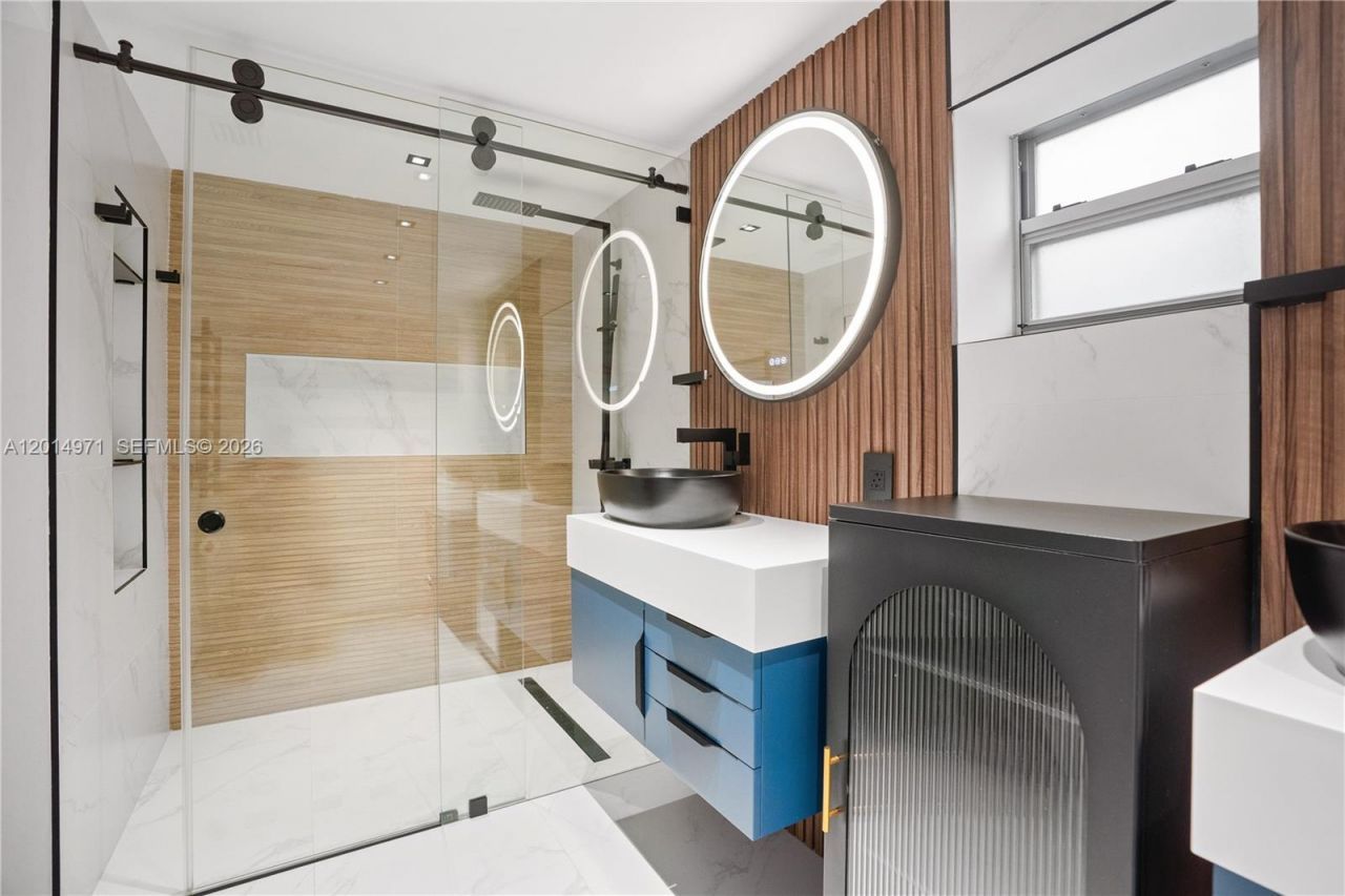 2130 Park Ave , Unit TH10, Miami Beach, FL 33139 Photo