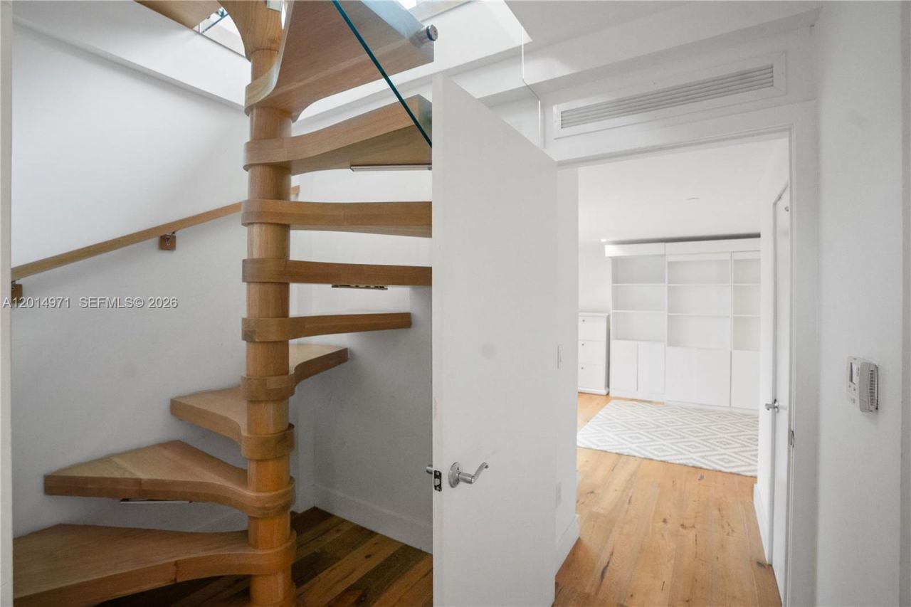 2130 Park Ave , Unit TH10, Miami Beach, FL 33139 Photo