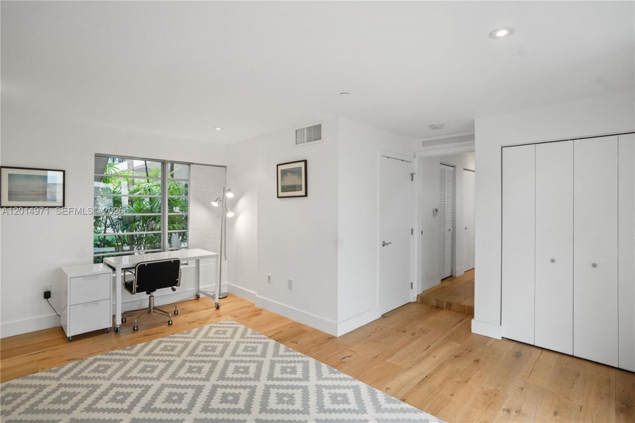 2130 Park Ave , Unit TH10, Miami Beach, FL 33139 Photo