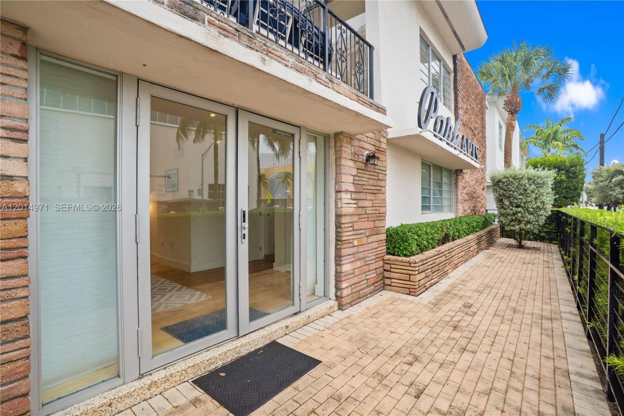 2130 Park Ave , Unit TH10, Miami Beach, FL 33139 Photo