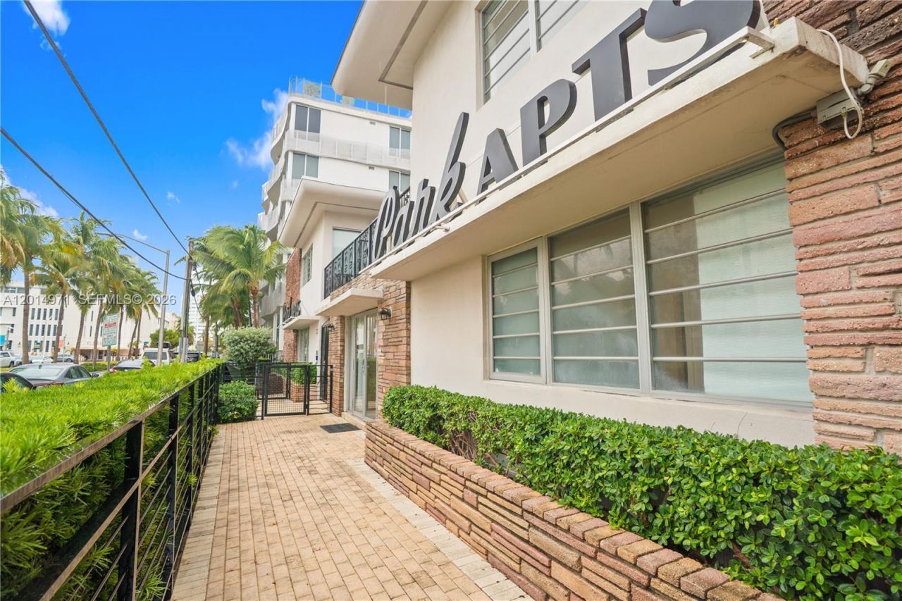 2130 Park Ave , Unit TH10, Miami Beach, FL 33139 Photo