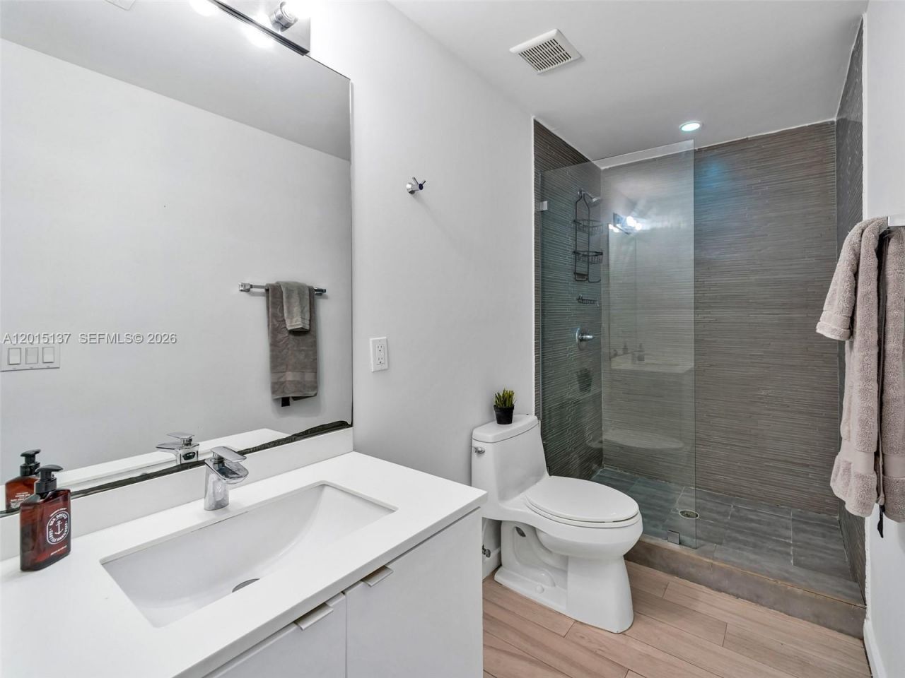 820 15th St , Unit 202, Miami Beach, FL 33139 Photo