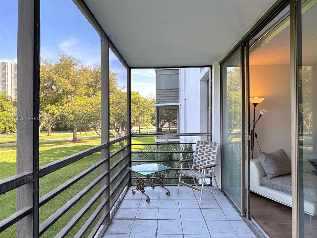 20400 W Country Club Dr, Unit 209, Aventura, FL 33180 Photo