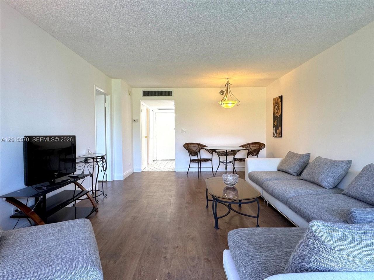 20400 W Country Club Dr, Unit 209, Aventura, FL 33180 Photo