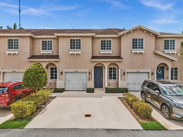 1410 NW 214th Ter , Miami Gardens, FL 33169