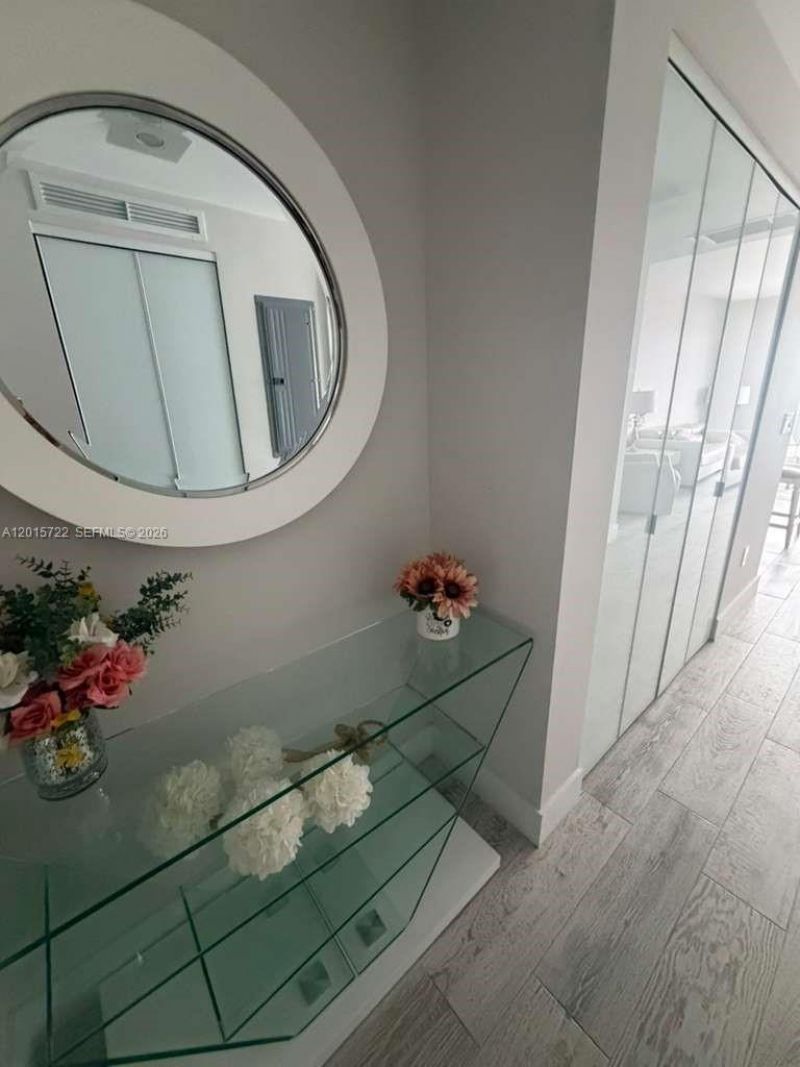 488 NE 18th St , Unit 3905, Miami, FL 33132 Photo