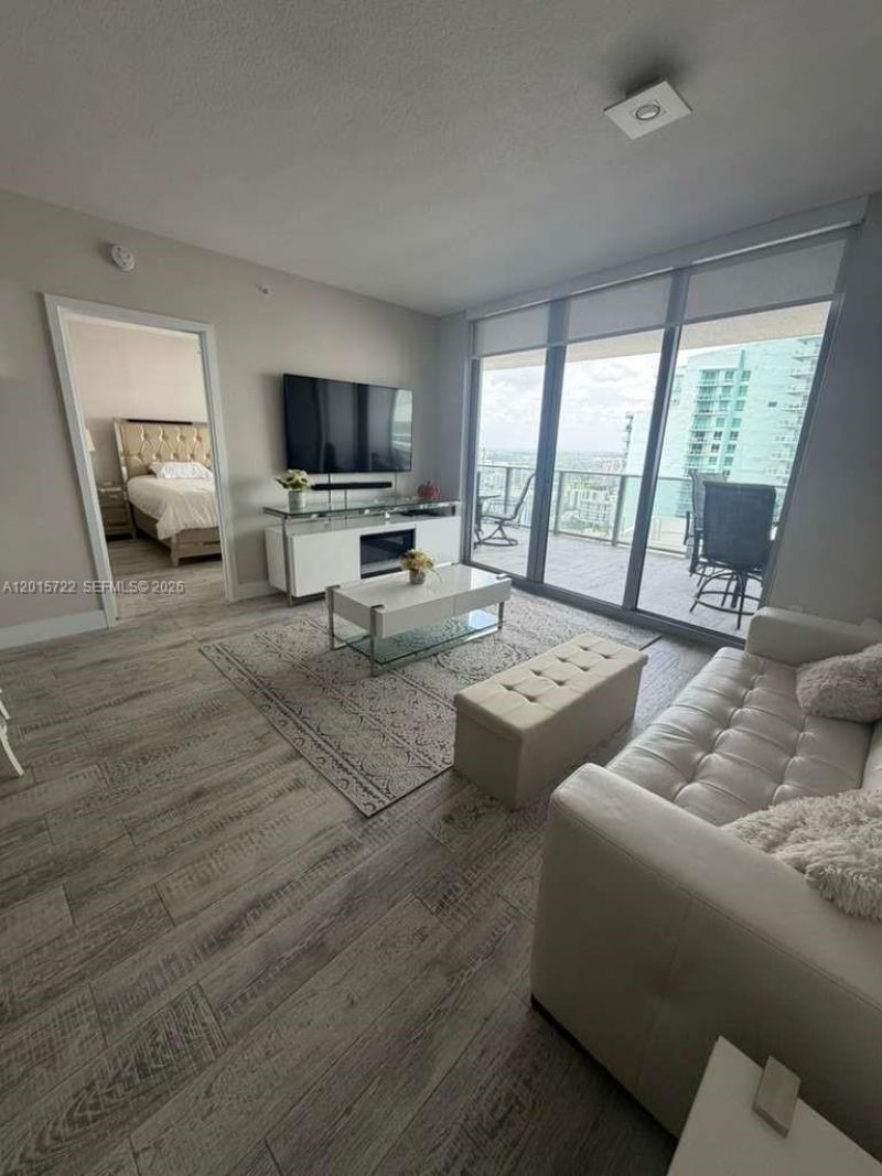 488 NE 18th St , Unit 3905, Miami, FL 33132 Photo