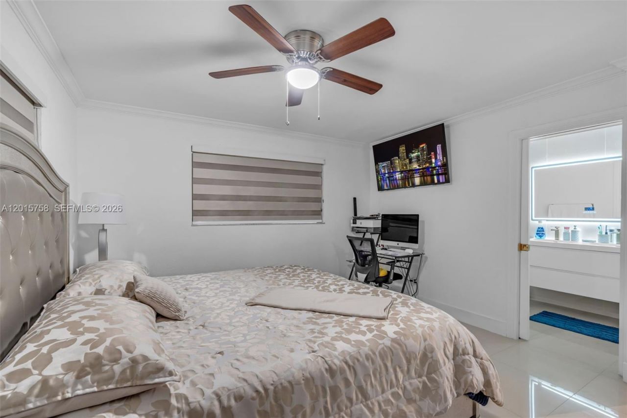 46 NE 164th St , Miami, FL 33162 Photo