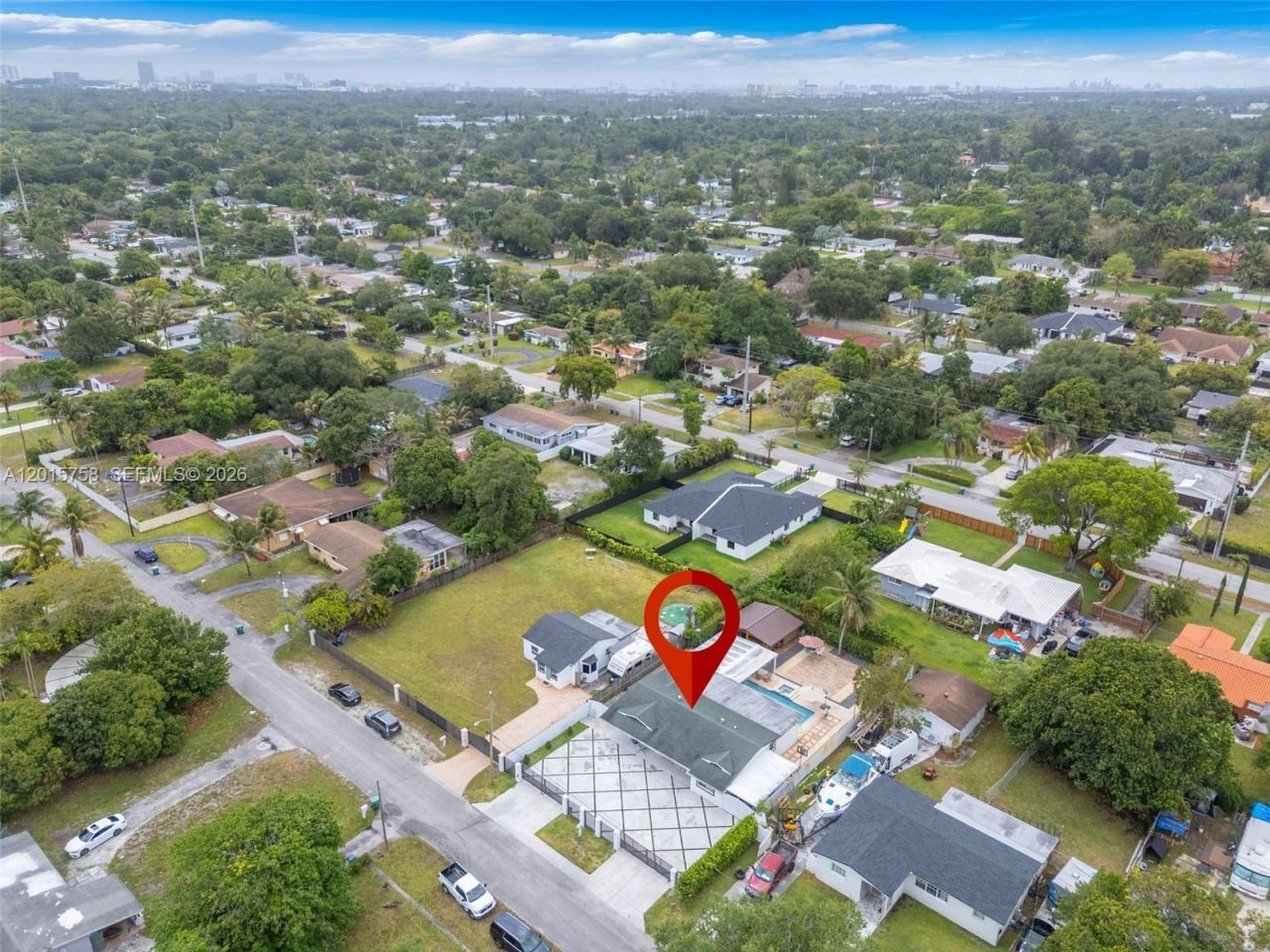 46 NE 164th St , Miami, FL 33162 Photo