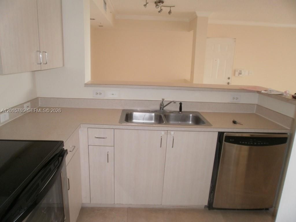 11155 SW 5th Pl, Unit 205, Pembroke Pines, FL 33025 Photo