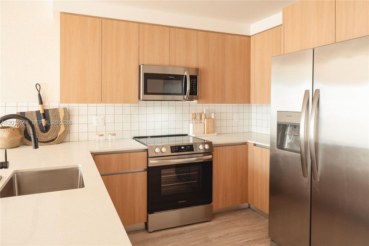 275 SW 6th St , Unit 5303, Miami, FL 33130 Photo