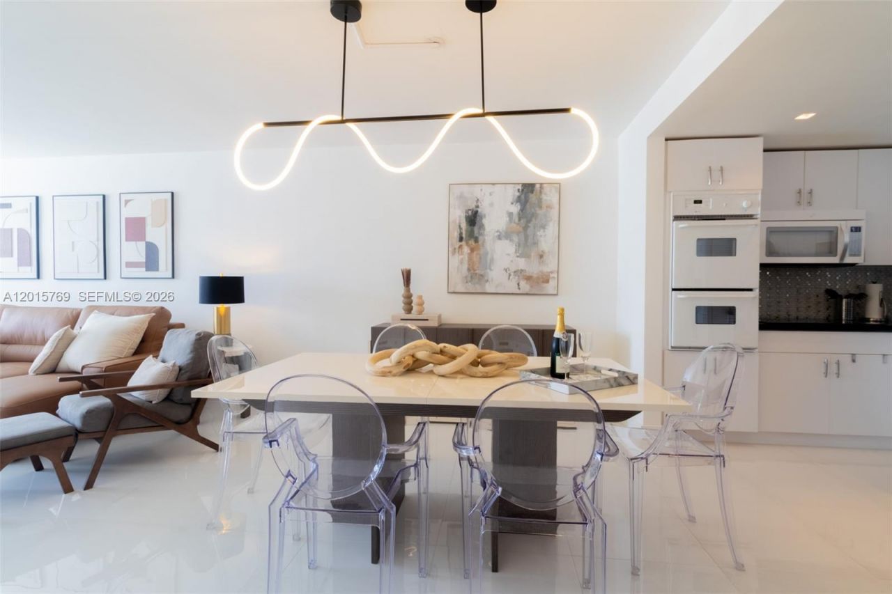 19370 Collins Ave, Unit 902, Sunny Isles Beach, FL 33160 Photo