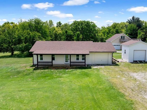 19316 Durango Drive , Warrenton, MO 63383