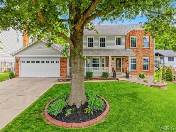 6 Belcourt Circle, St Charles, MO 63304