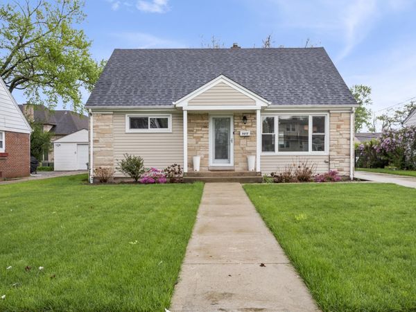 7027 Foster Street , Morton Grove, IL 60053