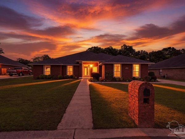 5897 Arch Ave, Pensacola, FL 32526