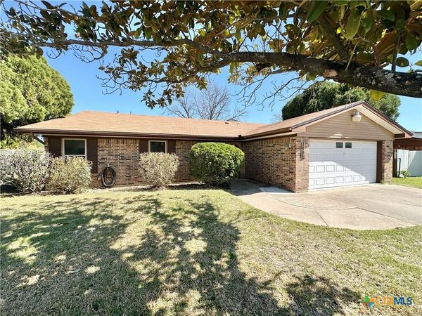 1908 Stardust Street , Killeen, TX 76543