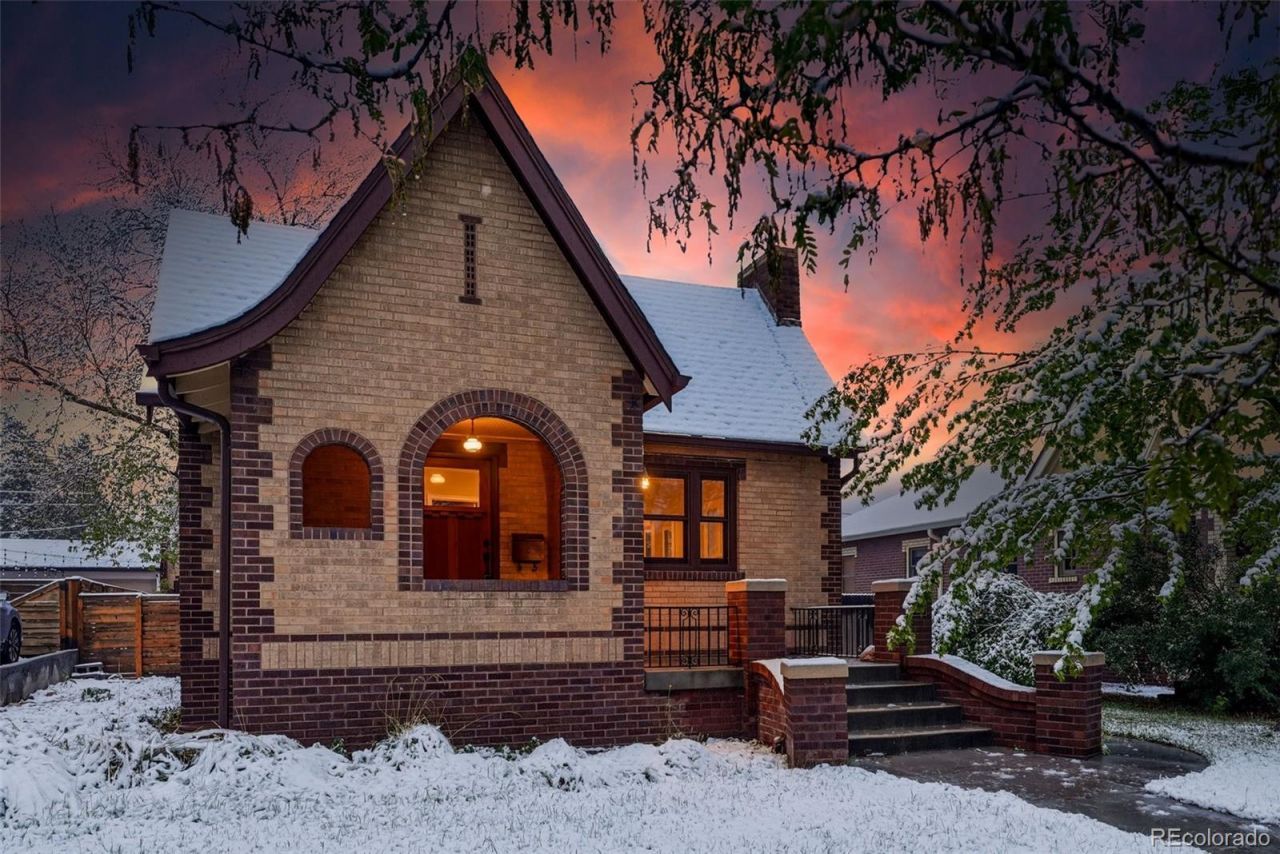 2820 Clermont Street, Denver, CO 80207 Main Photo