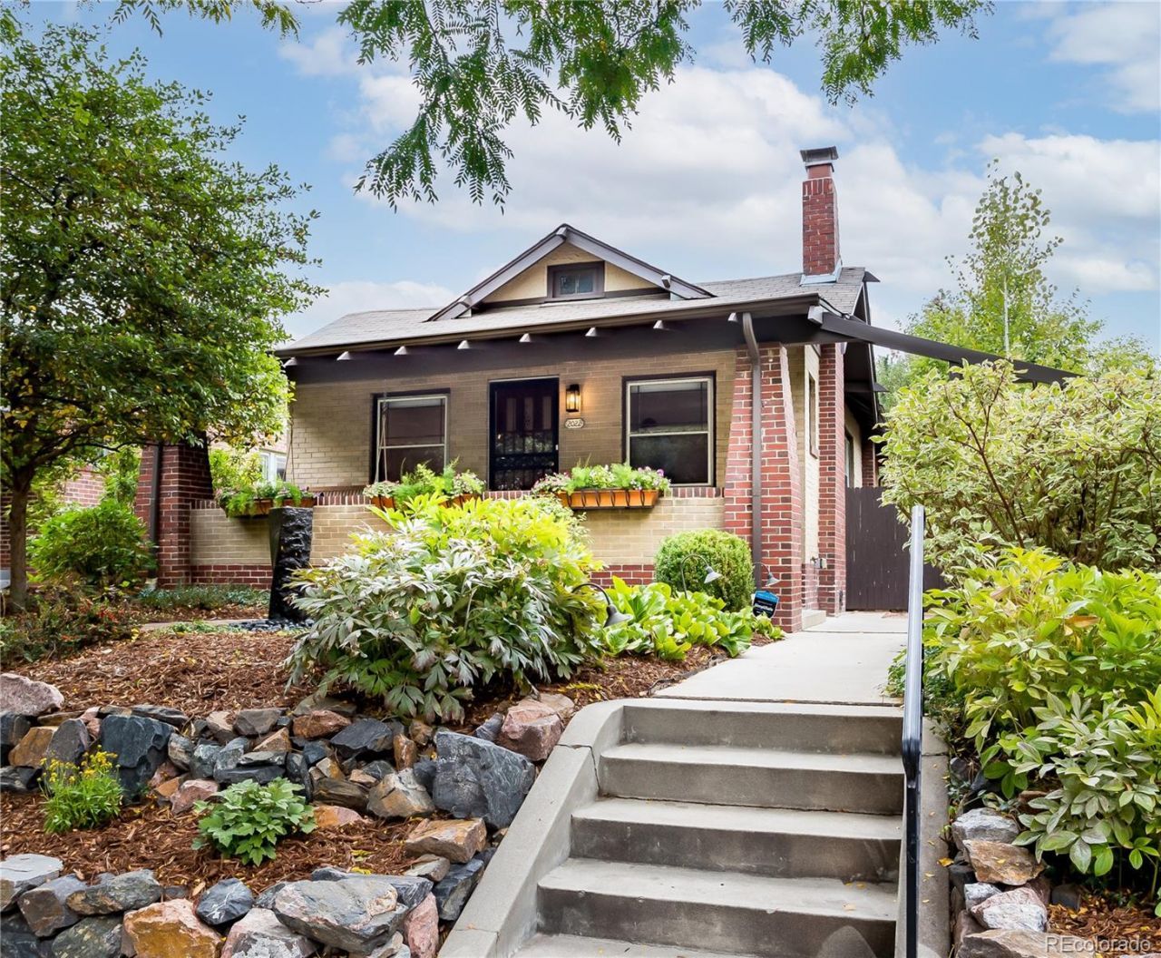 2022 Jasmine Street, Denver, CO 80207 Main Photo