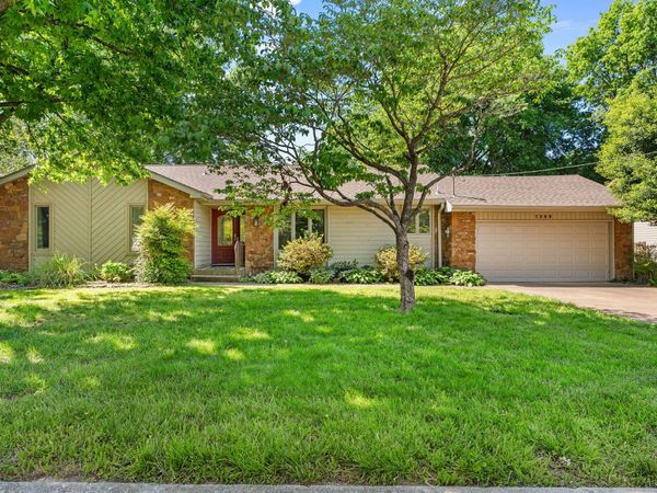 1360 E Lafayette Street , Springfield, MO 65804